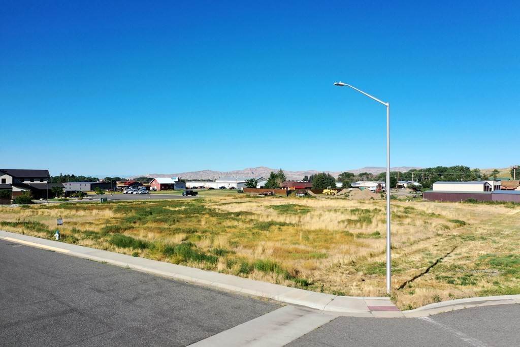 2. Lots / Land for Sale at Lot 3 33rd St Cody, Wyoming 82414 United States