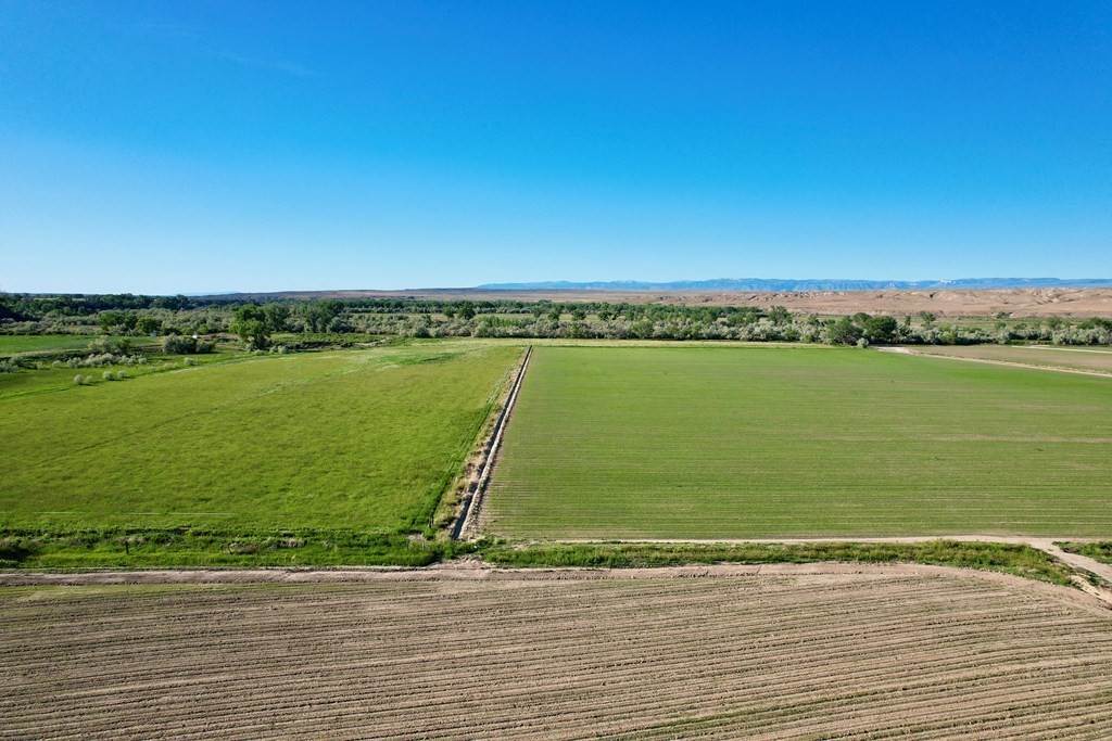 3. Farm and Ranch Properties por un Venta en 297 Hwy 433 Manderson, Wyoming 82432 Estados Unidos
