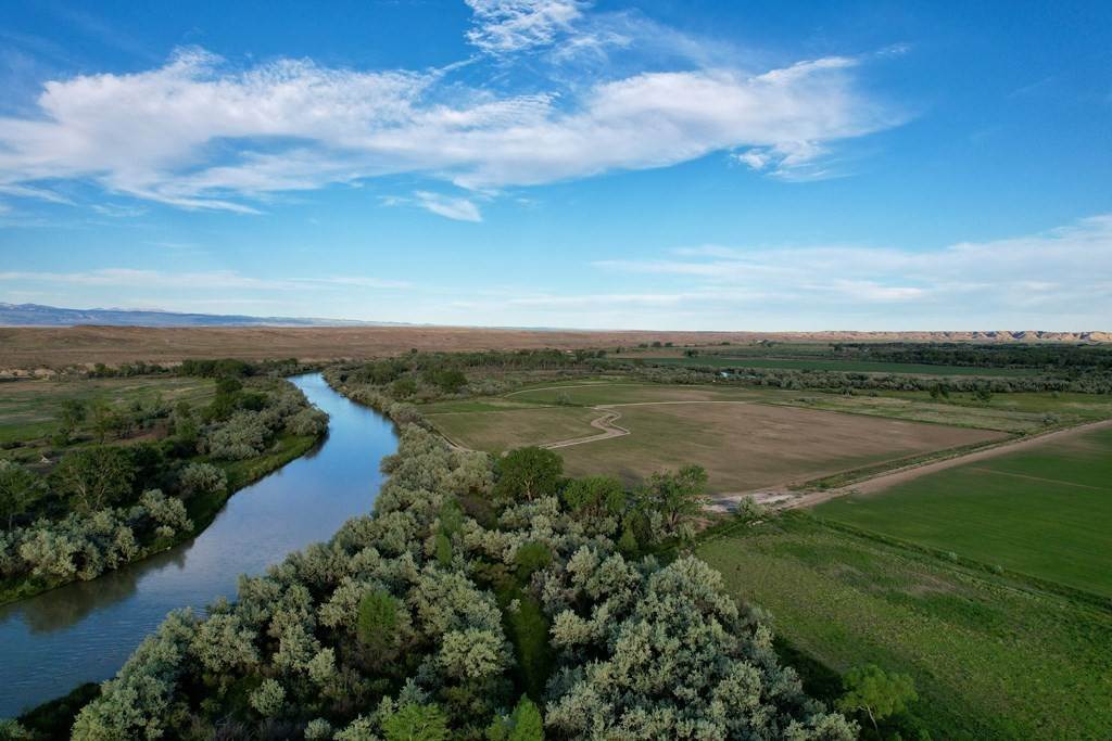 33. Farm and Ranch Properties for Sale at 297 Hwy 433 Manderson, Wyoming 82432 United States