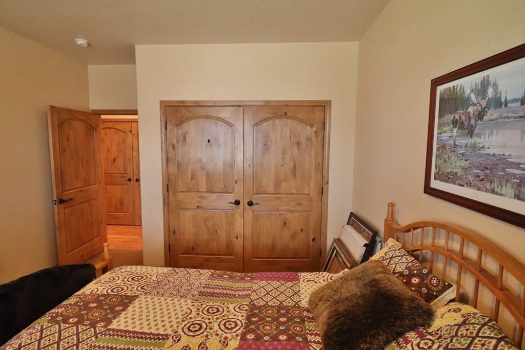 31. Single Family Homes for Sale at 1080 Springhill Rd Powell, Wyoming 82435 United States