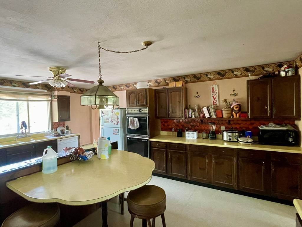 5. Single Family Homes por un Venta en 2685 Sagebrush Ln Greybull, Wyoming 82426 Estados Unidos