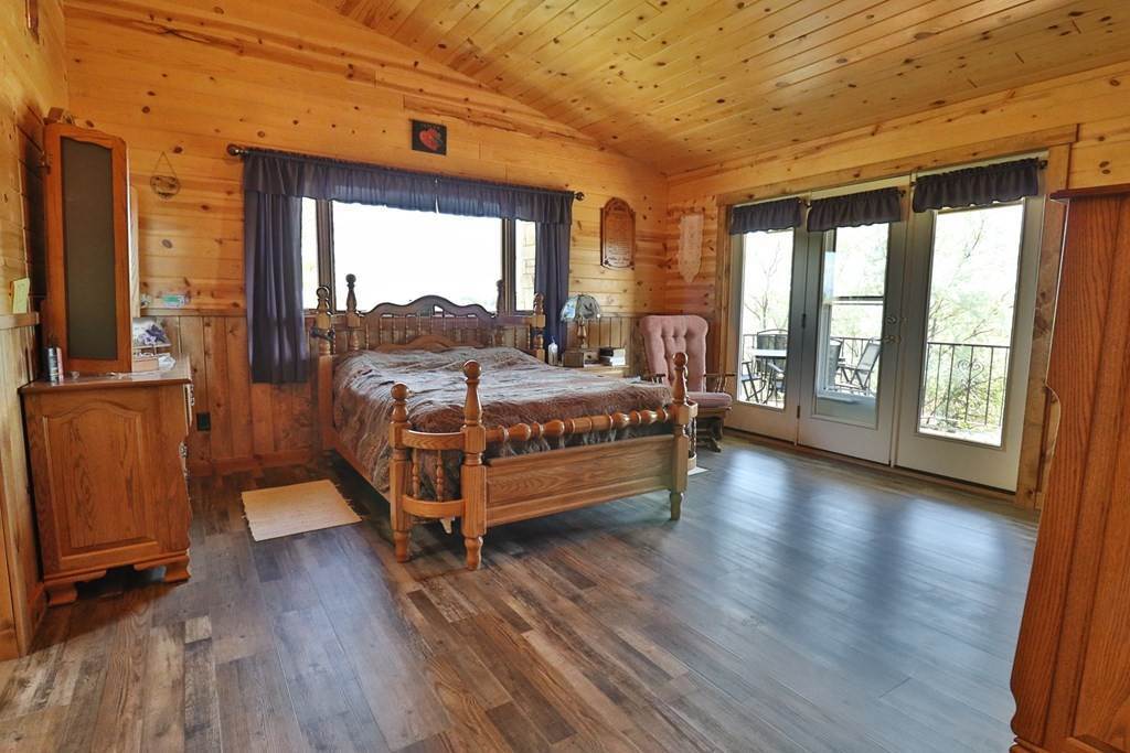 50. Single Family Homes for Sale at 124 Highway 14a West Byron, Wyoming 82412 United States