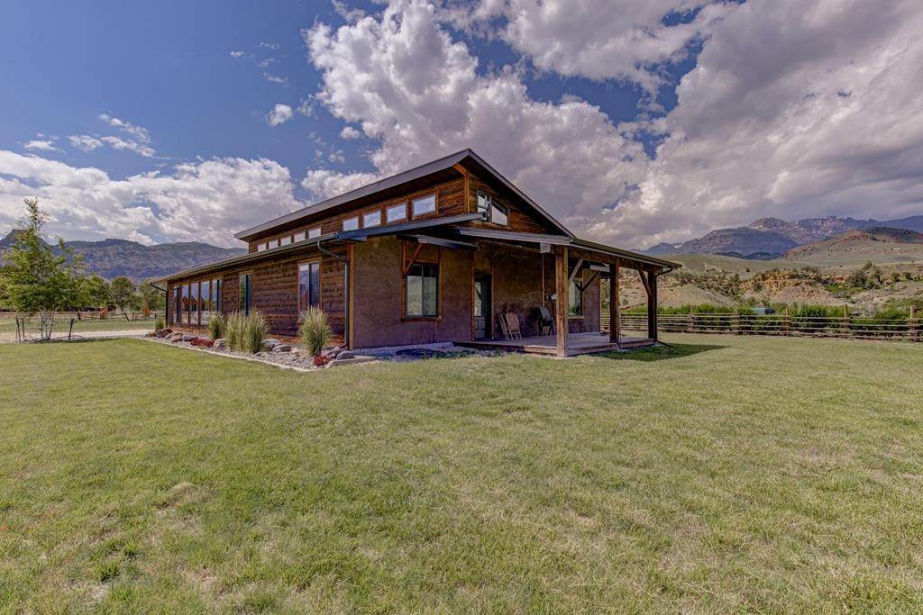 8. Single Family Homes for Sale at 38 Ptarmigan Dr Cody, Wyoming 82414 United States