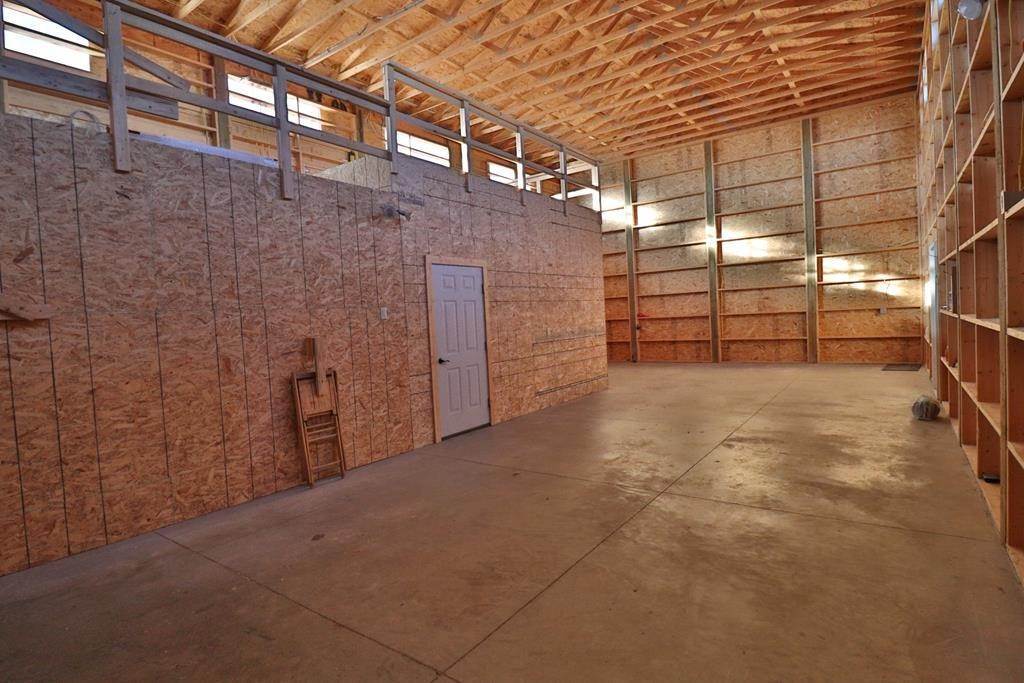 30. Single Family Homes for Sale at 49 Golden Eagle Tr Clark, Wyoming 82435 United States