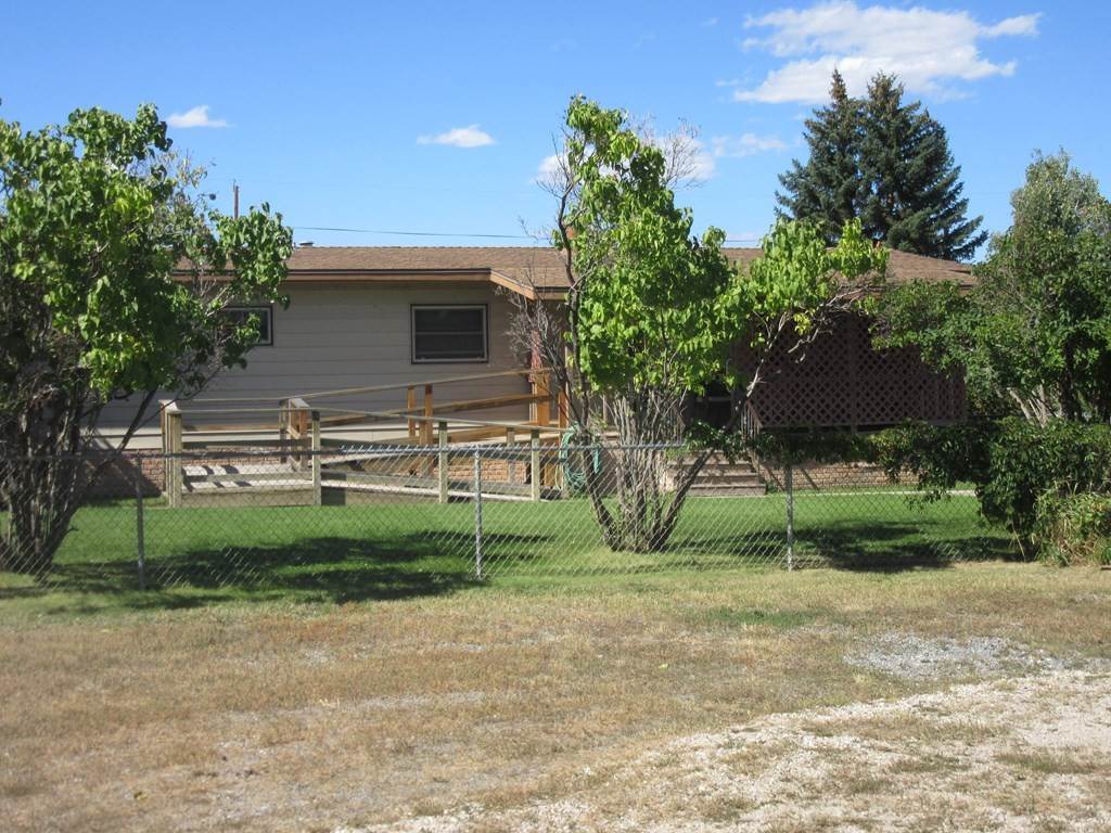 21. Single Family Homes for Sale at 1401 31st St Cody, Wyoming 82414 United States