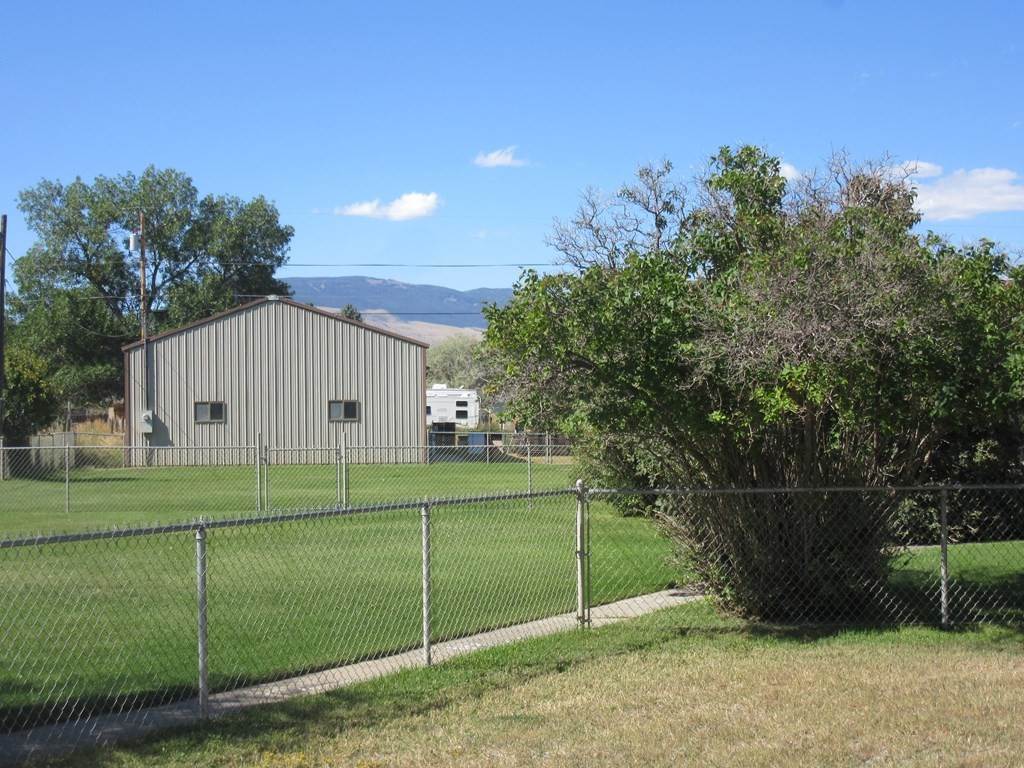 41. Single Family Homes por un Venta en 1401 31st St Cody, Wyoming 82414 Estados Unidos