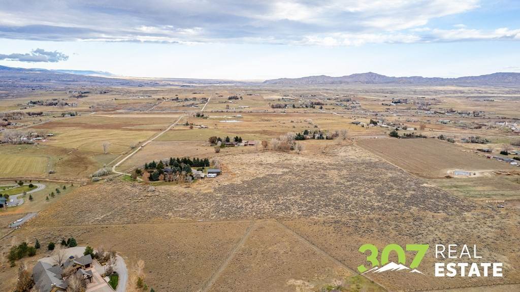 44. Single Family Homes for Sale at 60 Frost Ln Cody, Wyoming 82414 United States