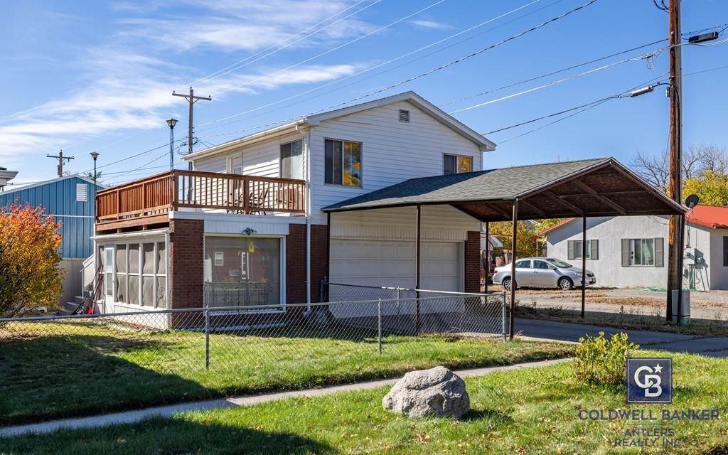 30. Single Family Homes por un Venta en 210 West 1st St Powell, Wyoming 82435 Estados Unidos