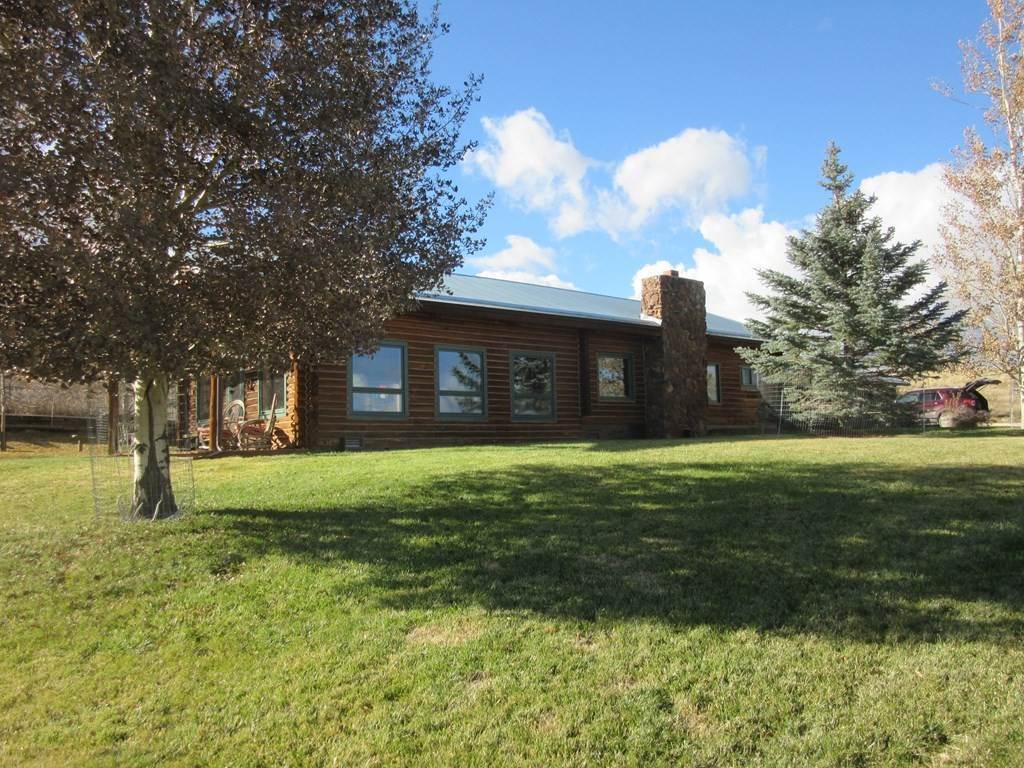 3. Single Family Homes for Sale at 191 Whit Creek Rd Cody, Wyoming 82414 United States